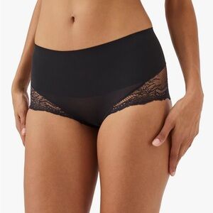 Spanx smooth Undie-tectable Lace Hi-Hipster